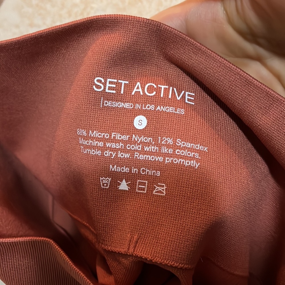 SET Active Rust Leggings - Picture 12 of 12